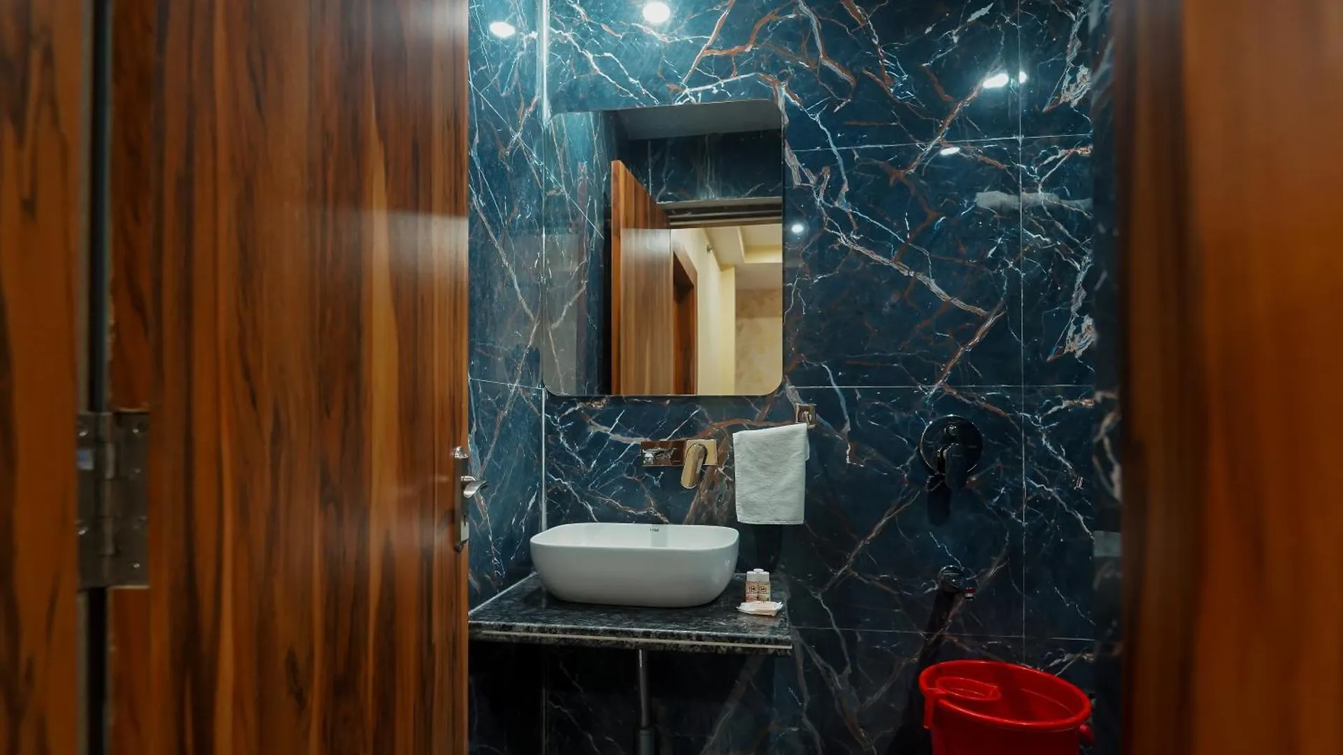 Hotel Roshan Varanasi