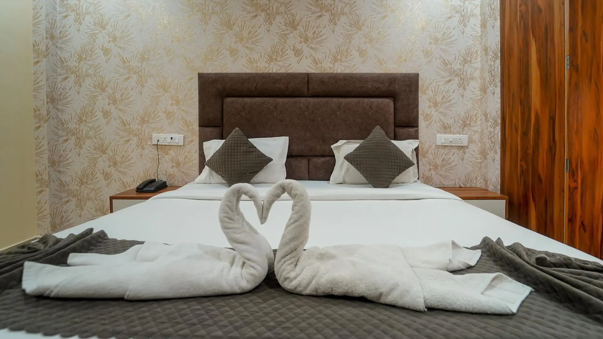 Hotel Roshan Varanasi