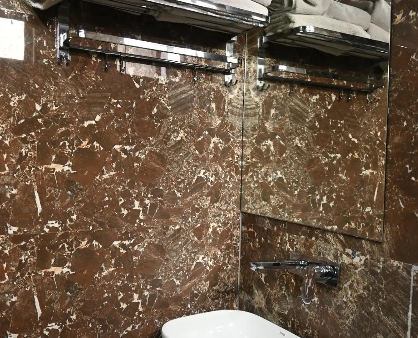 Hotel Roshan Varanasi