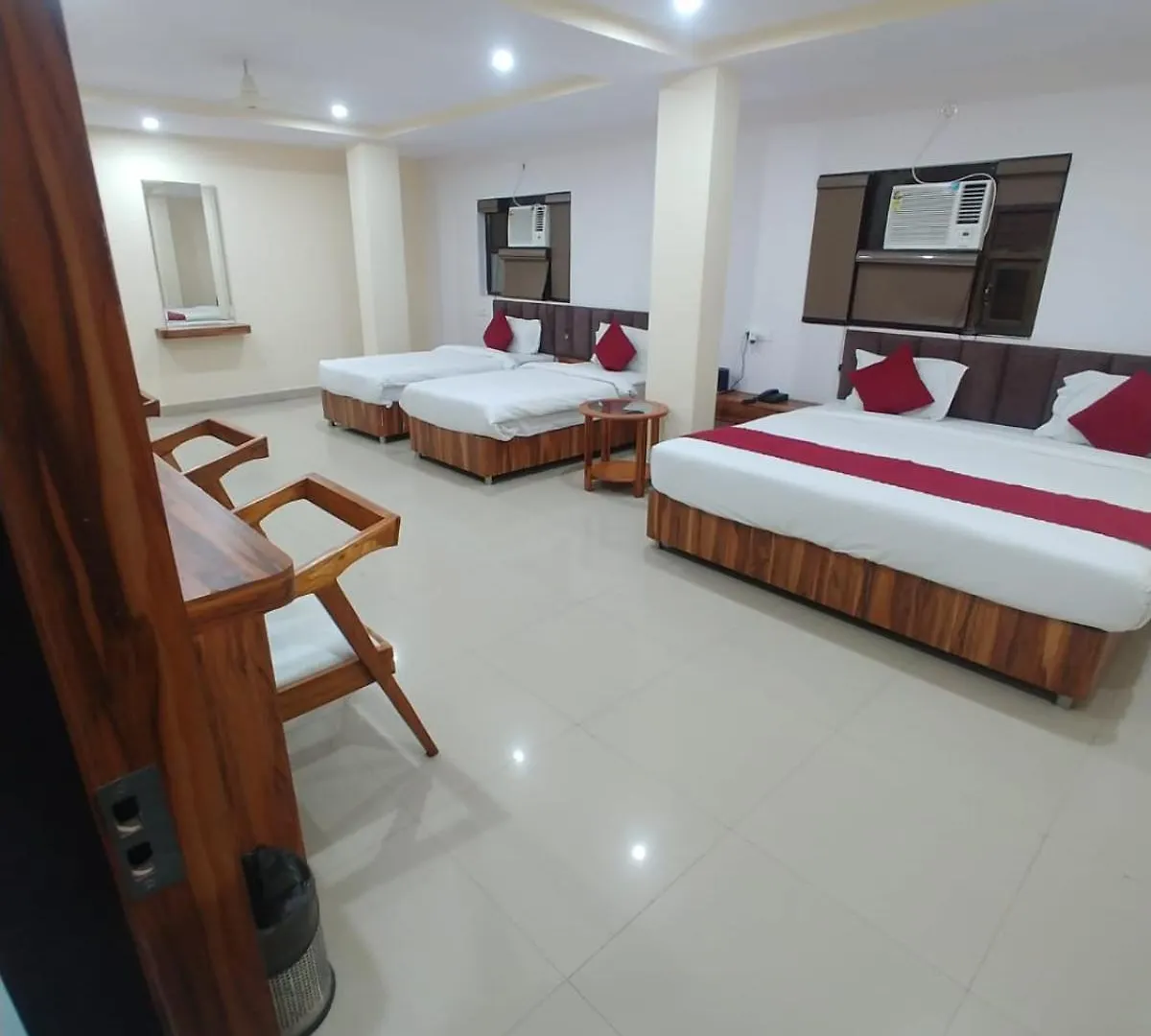 Hotel Roshan Varanasi 3*,  Índia